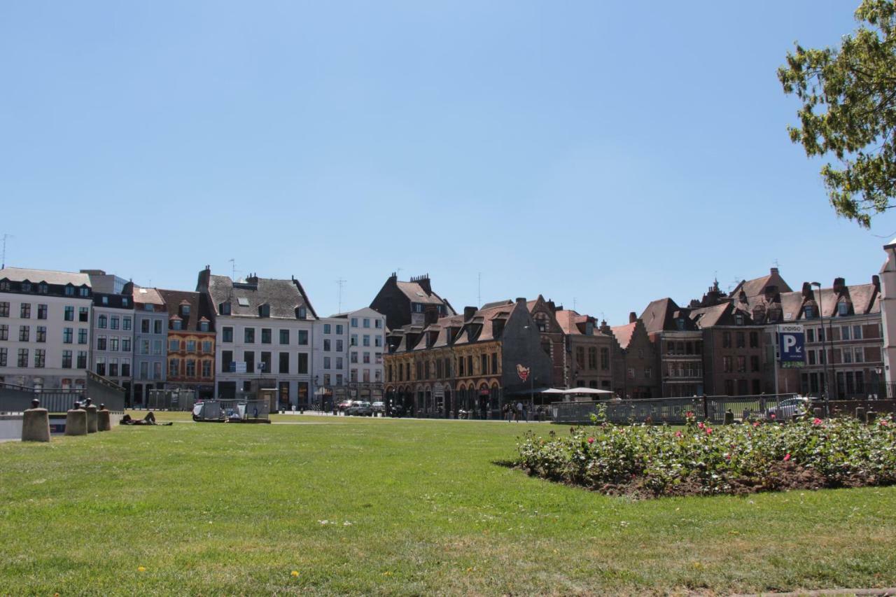 Escalille Le Voltaire Lille Exterior foto